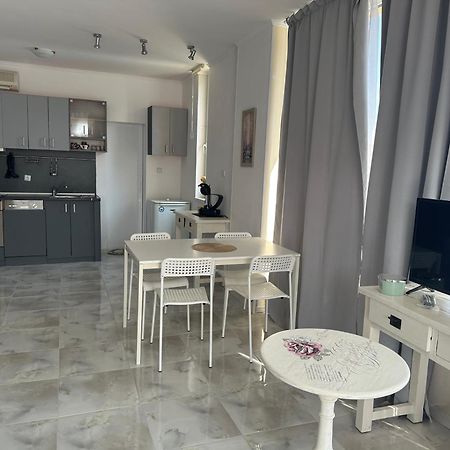 Oazis Sea View Apartment Ravda Extérieur photo
